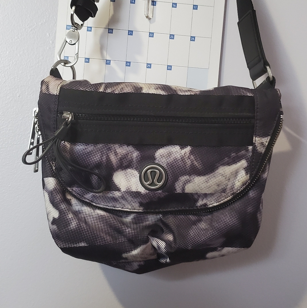 Lululemon Festival Bag